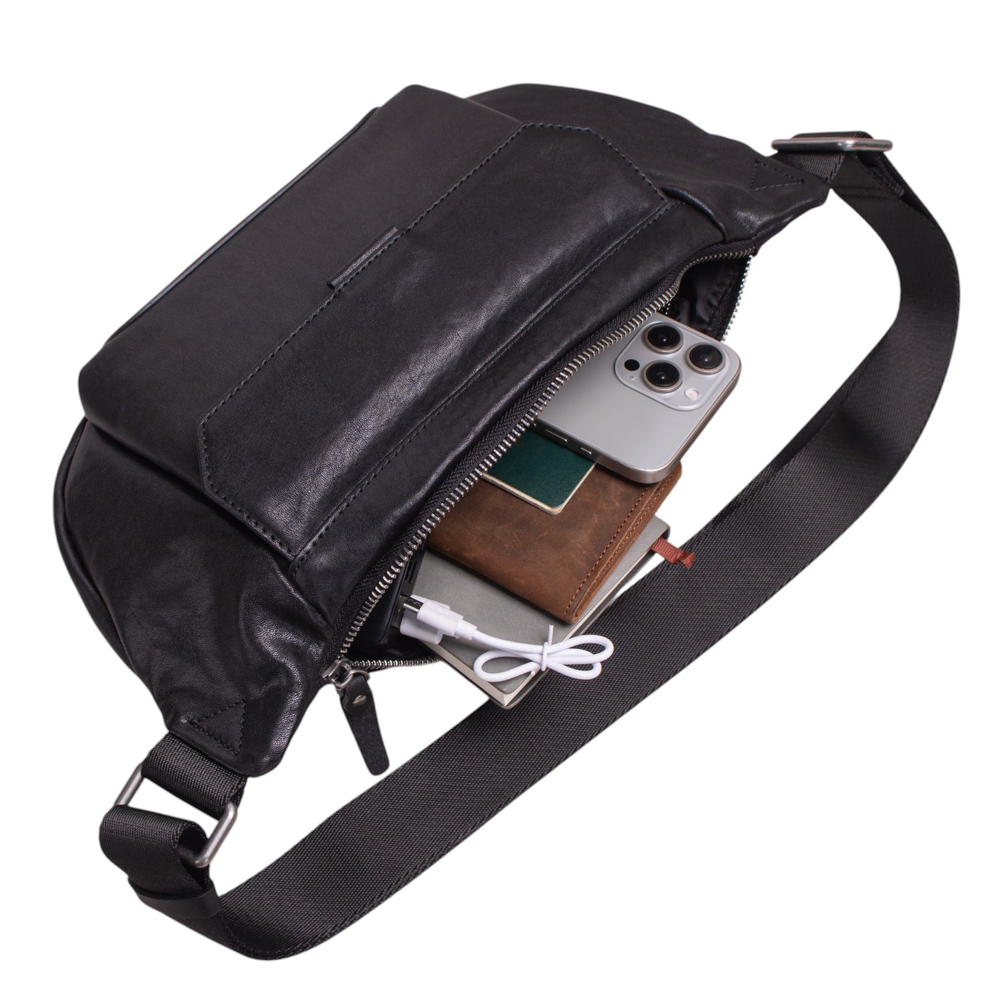 Tas Selempang Kulit - BLWB 8202 BL