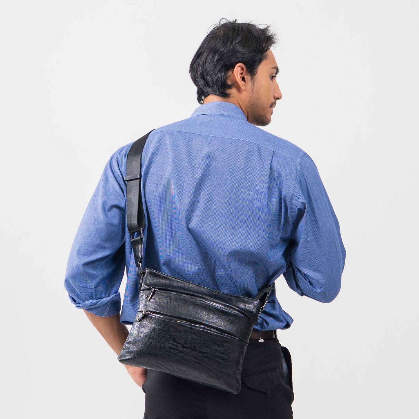 Tas Selempang Kulit - BYNSP 30662