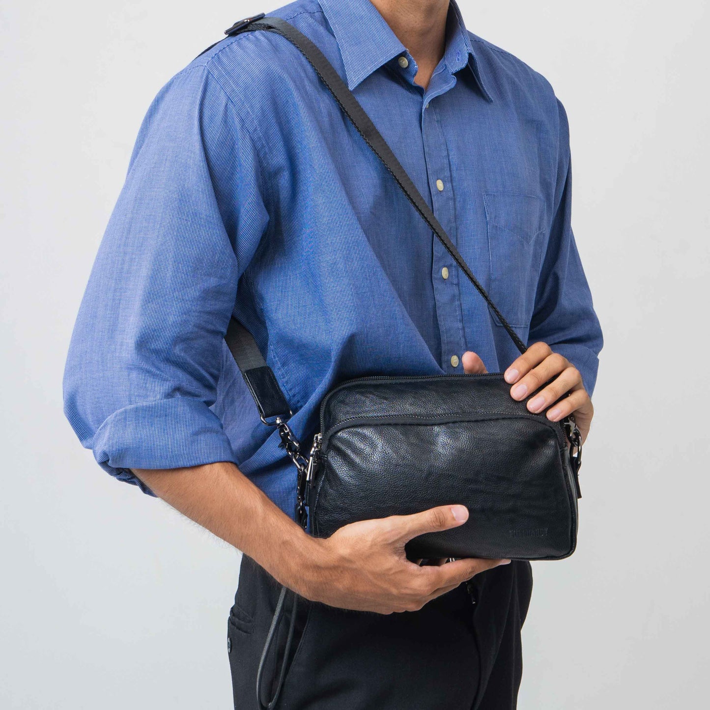 Tas Genggam Pouch Kulit - BYNCK 30658