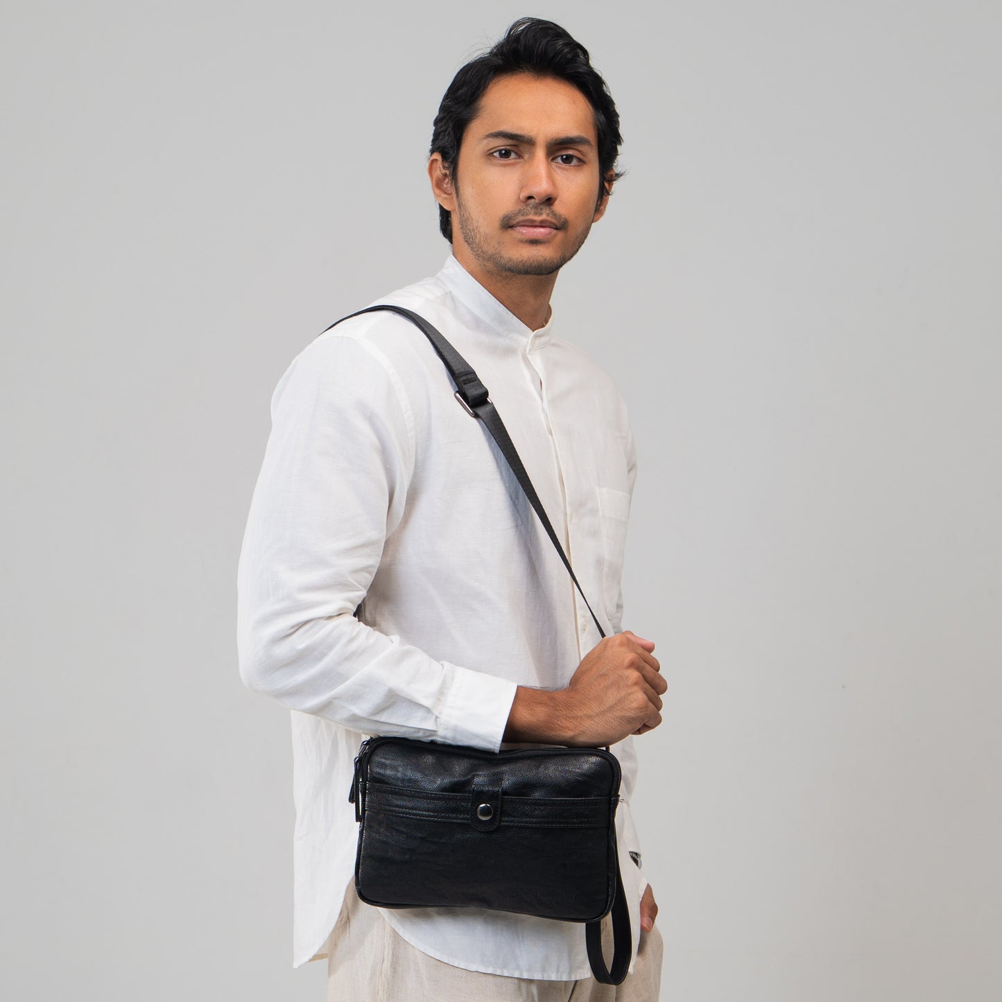 Tas Genggam Pouch Kulit - BYNCK 510
