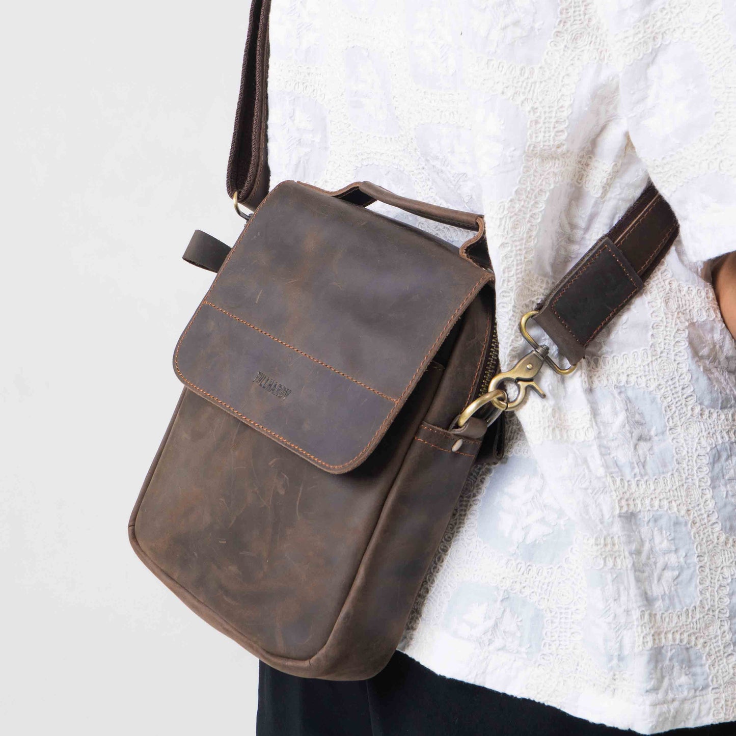 Tas Selempang Kulit - FKSPH 2001203B CF