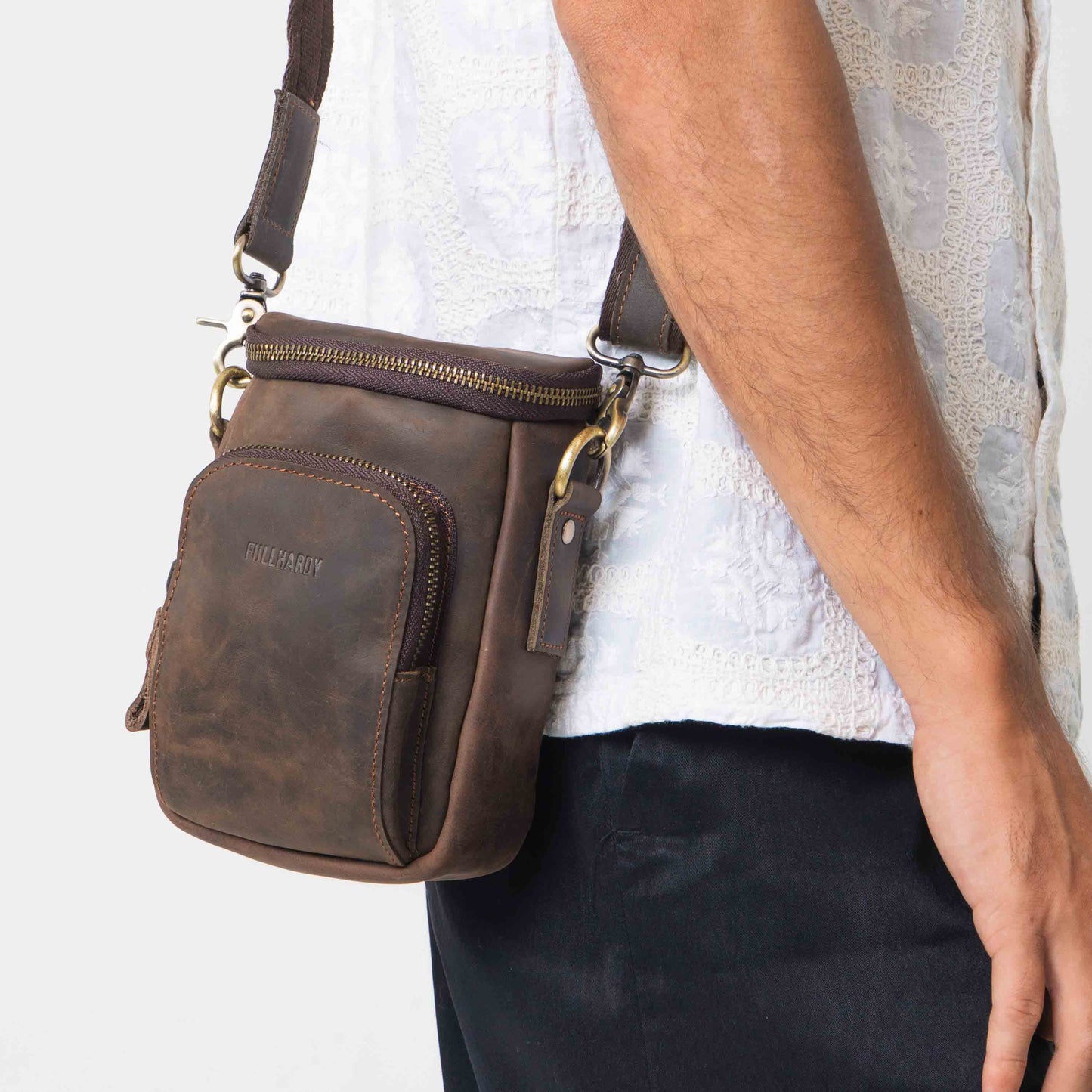 Tas Selempang Kulit - FKSPH 211203 CF