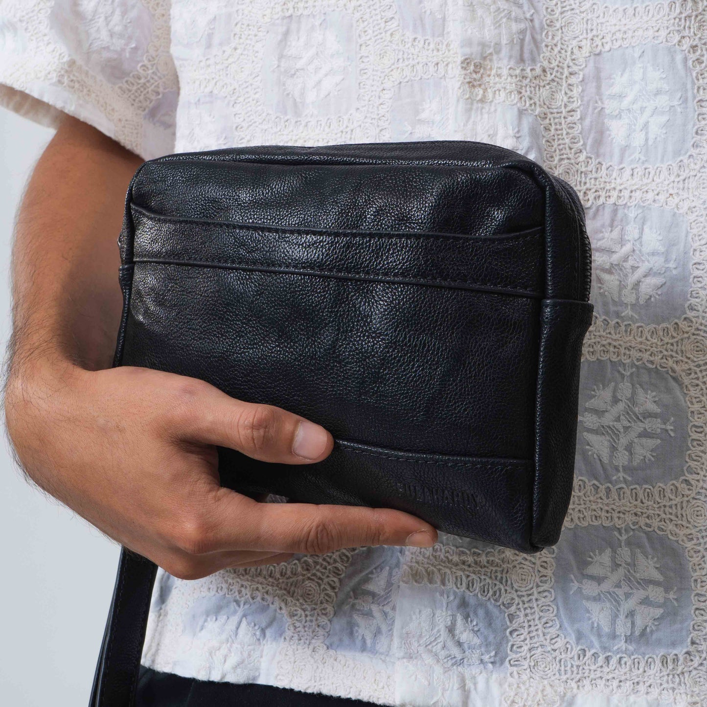 Tas Genggam Pouch Kulit - BYNCK 509