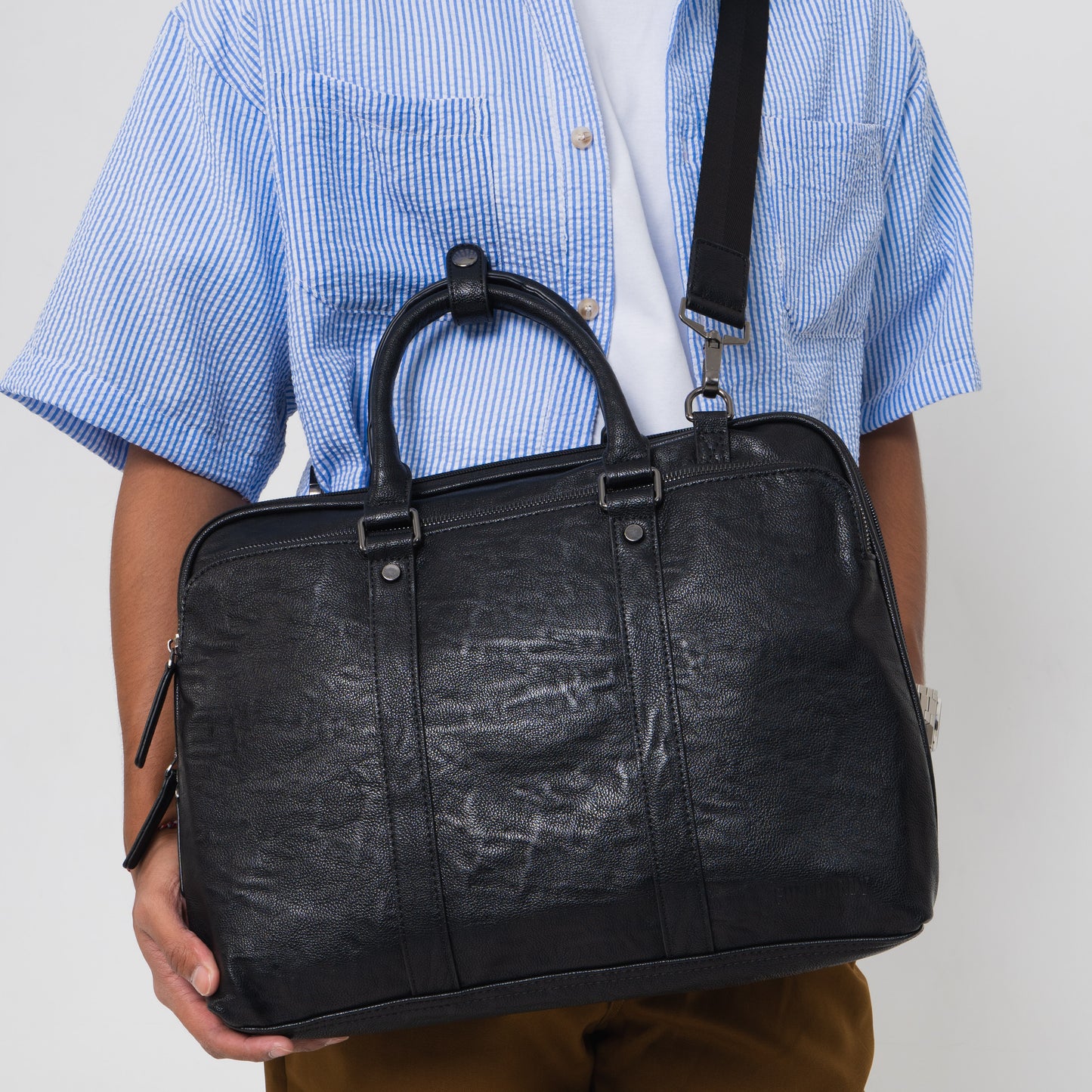 Tas Selempang Kulit - BYNSB 6360