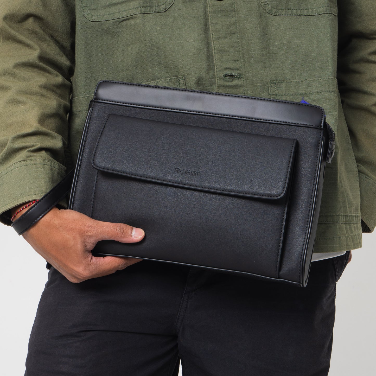 Tas Genggam Pouch Kulit - BYNCK BG011 BL