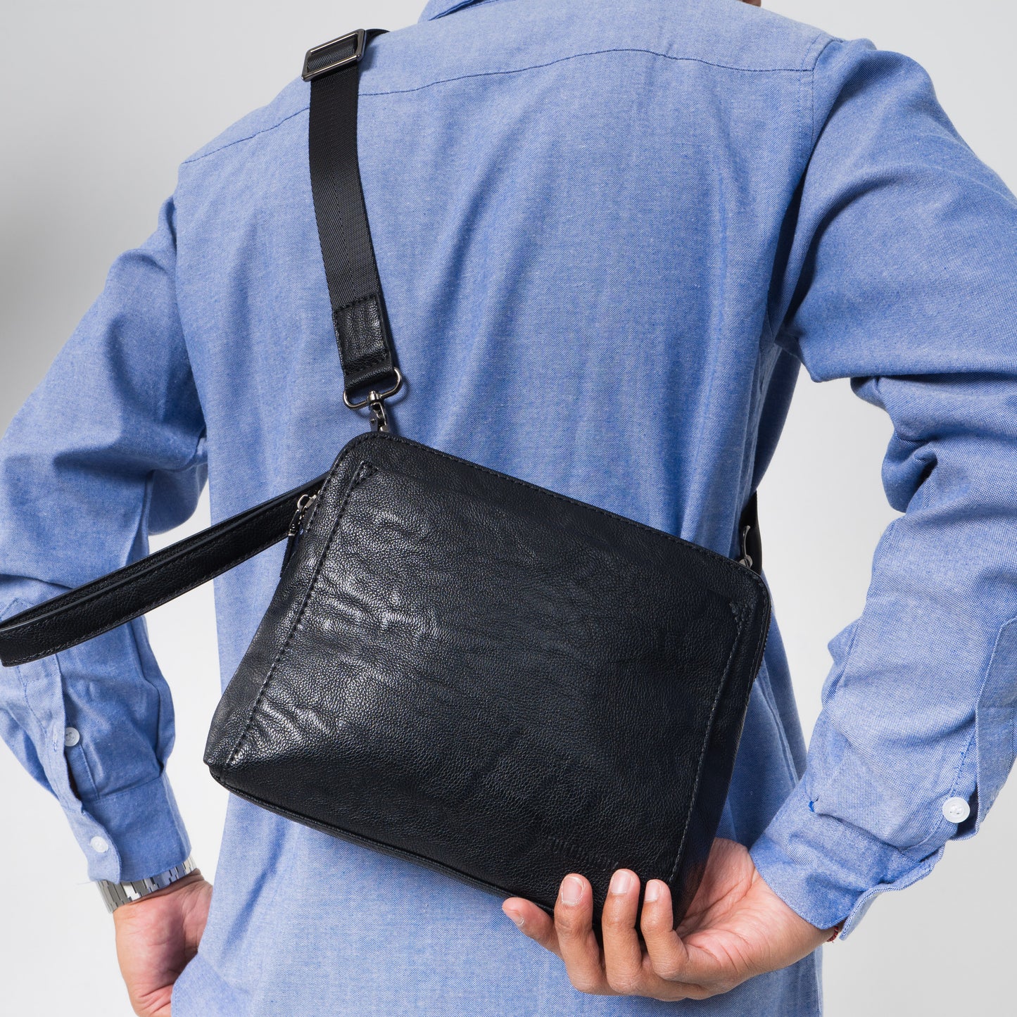 Tas Selempang Kulit - BYNSP 30653