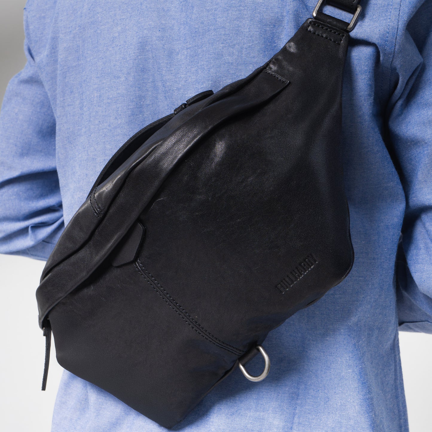 Tas Selempang Kulit - BLWB 784