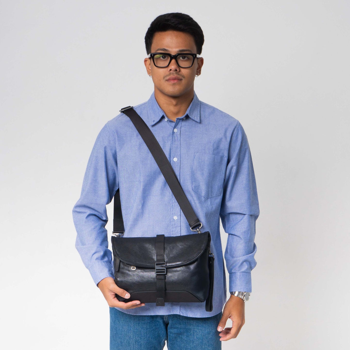 Tas Genggam Pouch Kulit - BLCK 8188 BL