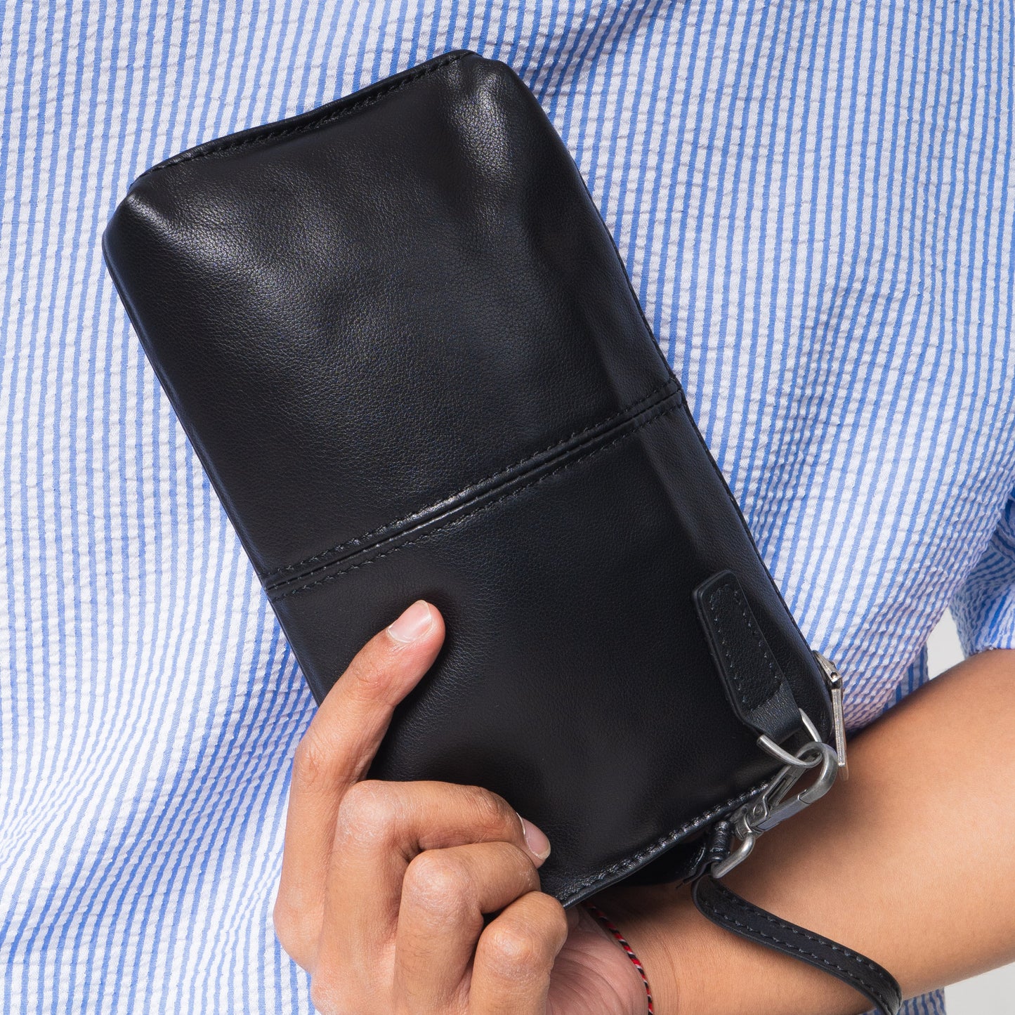 Tas Genggam Pouch Kulit - BLCK 8572-1 BL