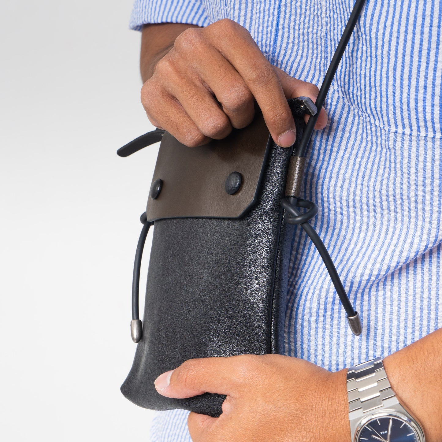 Tas Selempang Kulit - BLSP 8234 BL