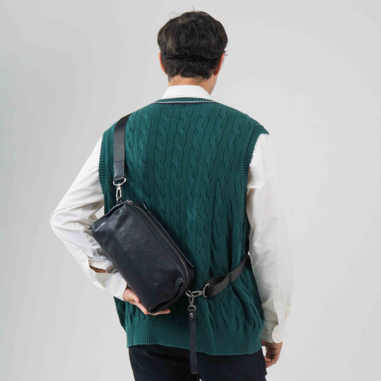 Tas Selempang Kulit - BLSP 8165 BL