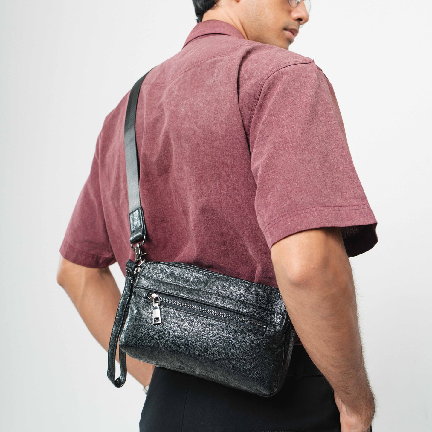 Tas Genggam Pouch Kulit - BYNCK 30675