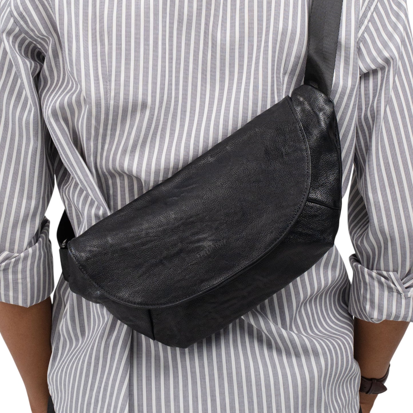 Tas Selempang Kulit - BYNSP 30581