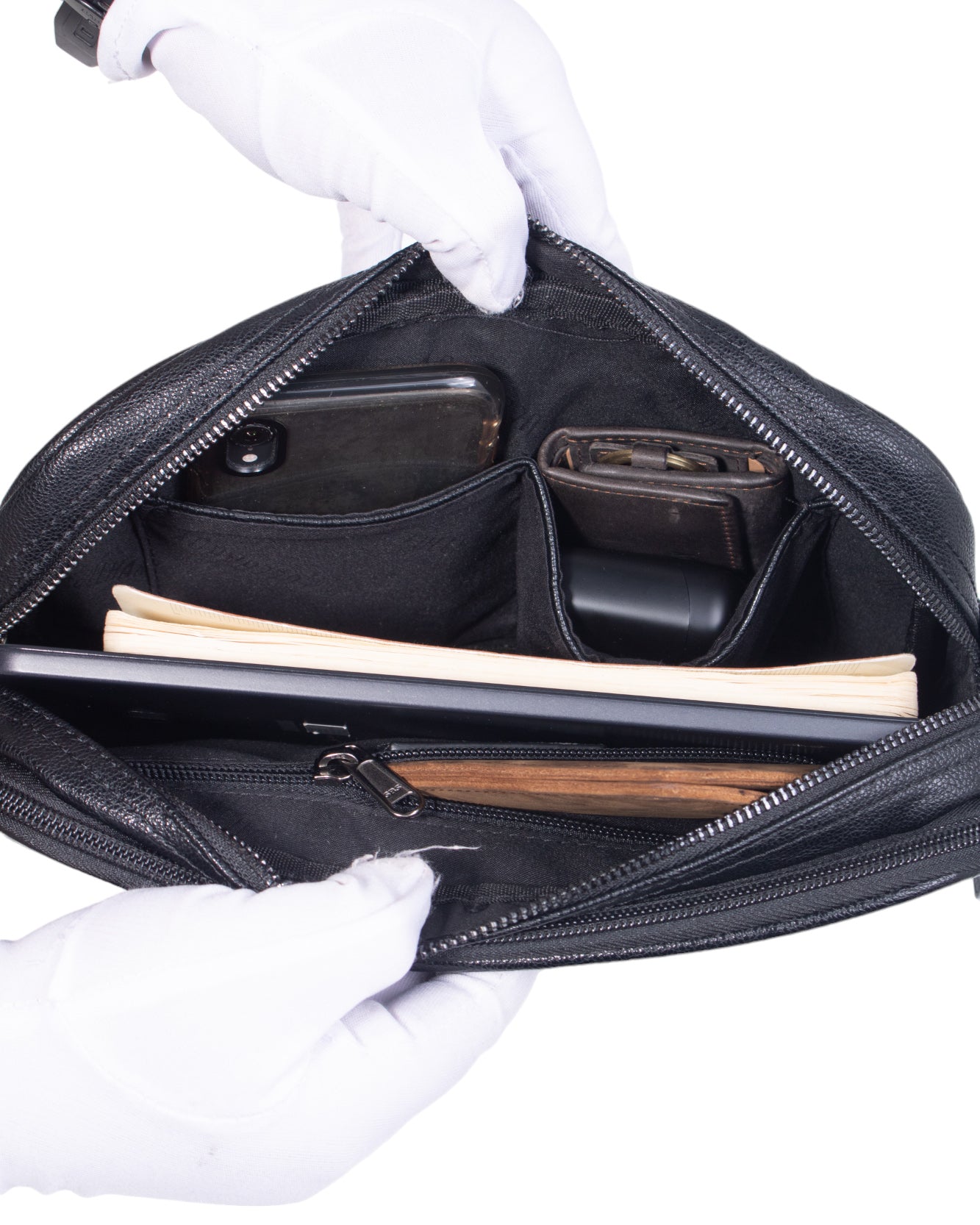 Tas Genggam Pouch Kulit - BYNCK 30005