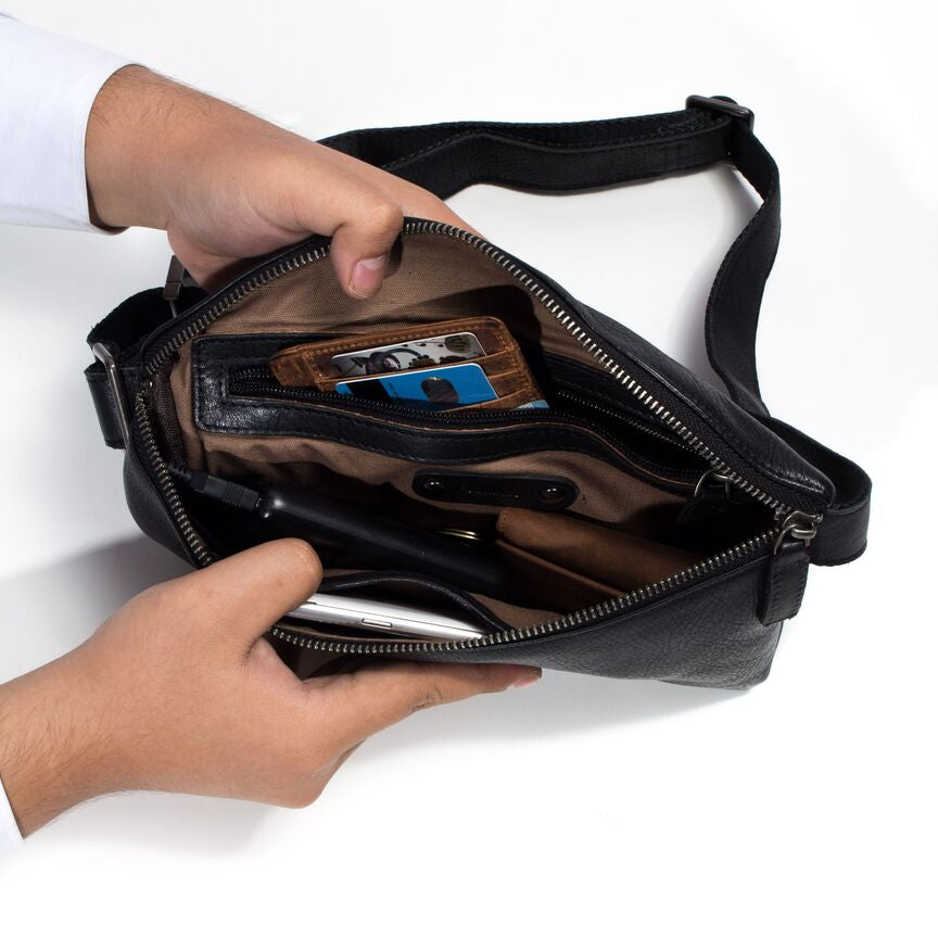 Tas Selempang Kulit - BLWB 15002