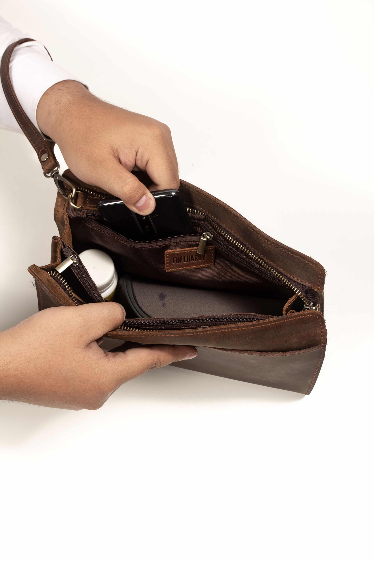 Tas Genggam Pouch Kulit - FKSCKH 211119 CF