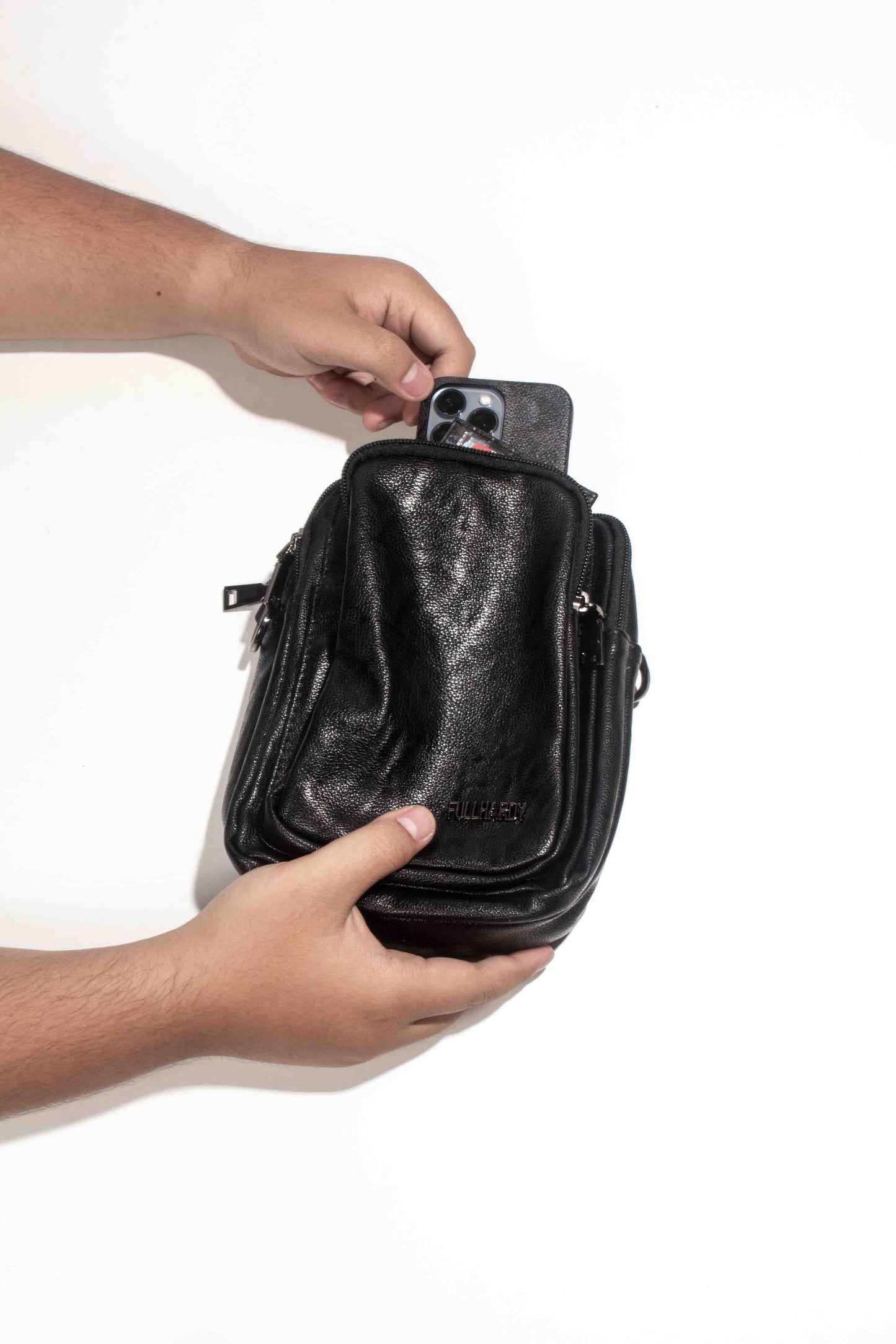 Tas Selempang Kulit - BYNSP 30322