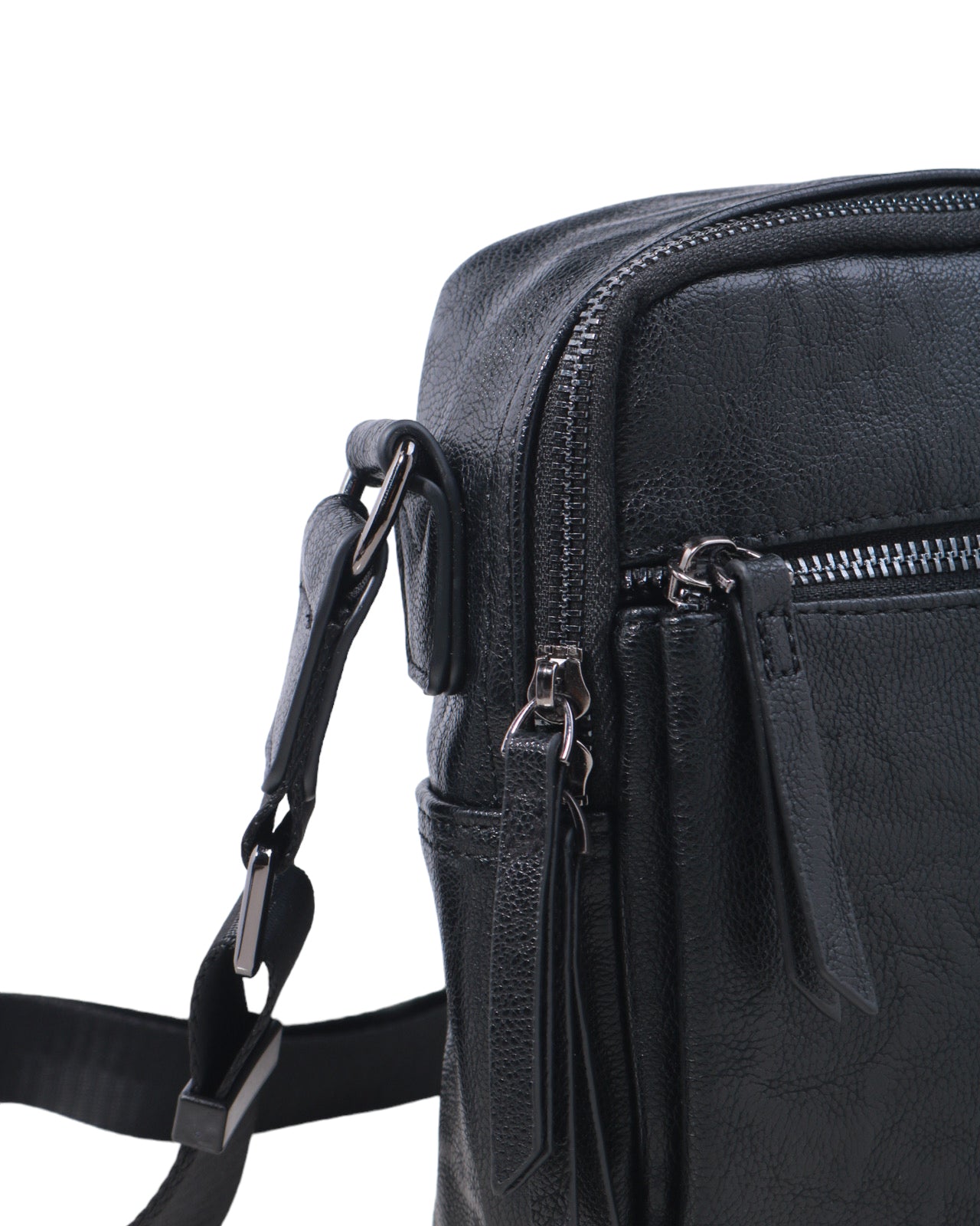 Tas Selempang Kulit - BYNSP 30571