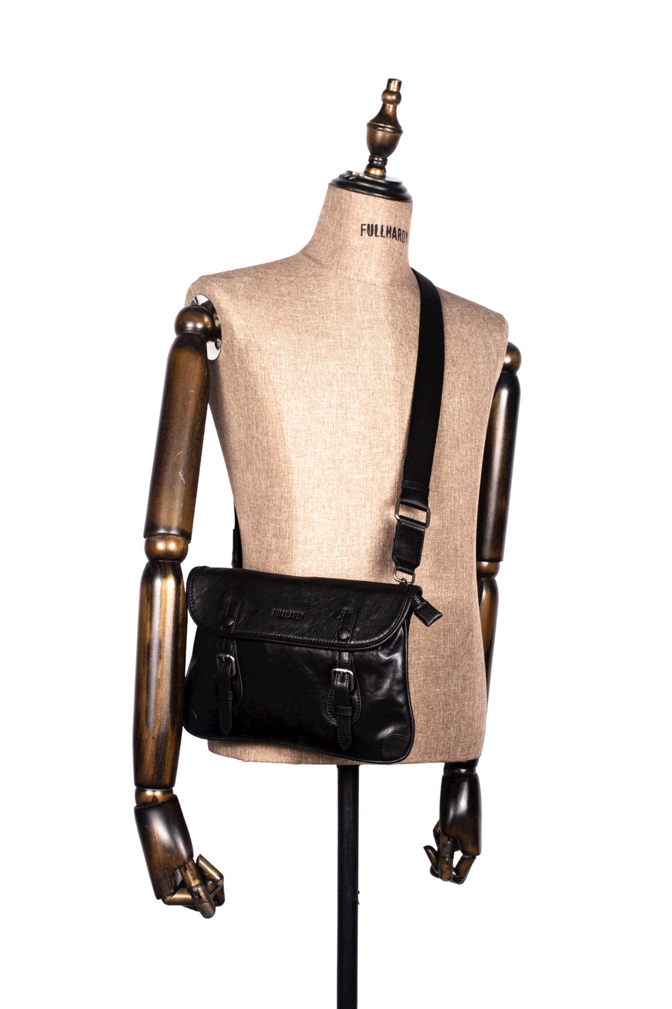 Tas Selempang Kulit - BLSP 8166 BL