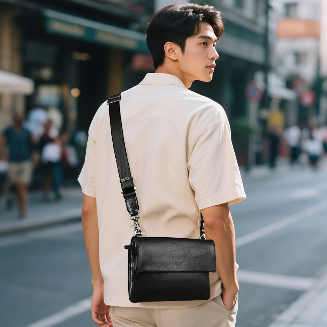 Tas Genggam Pouch Kulit - BLCK 210901 BL