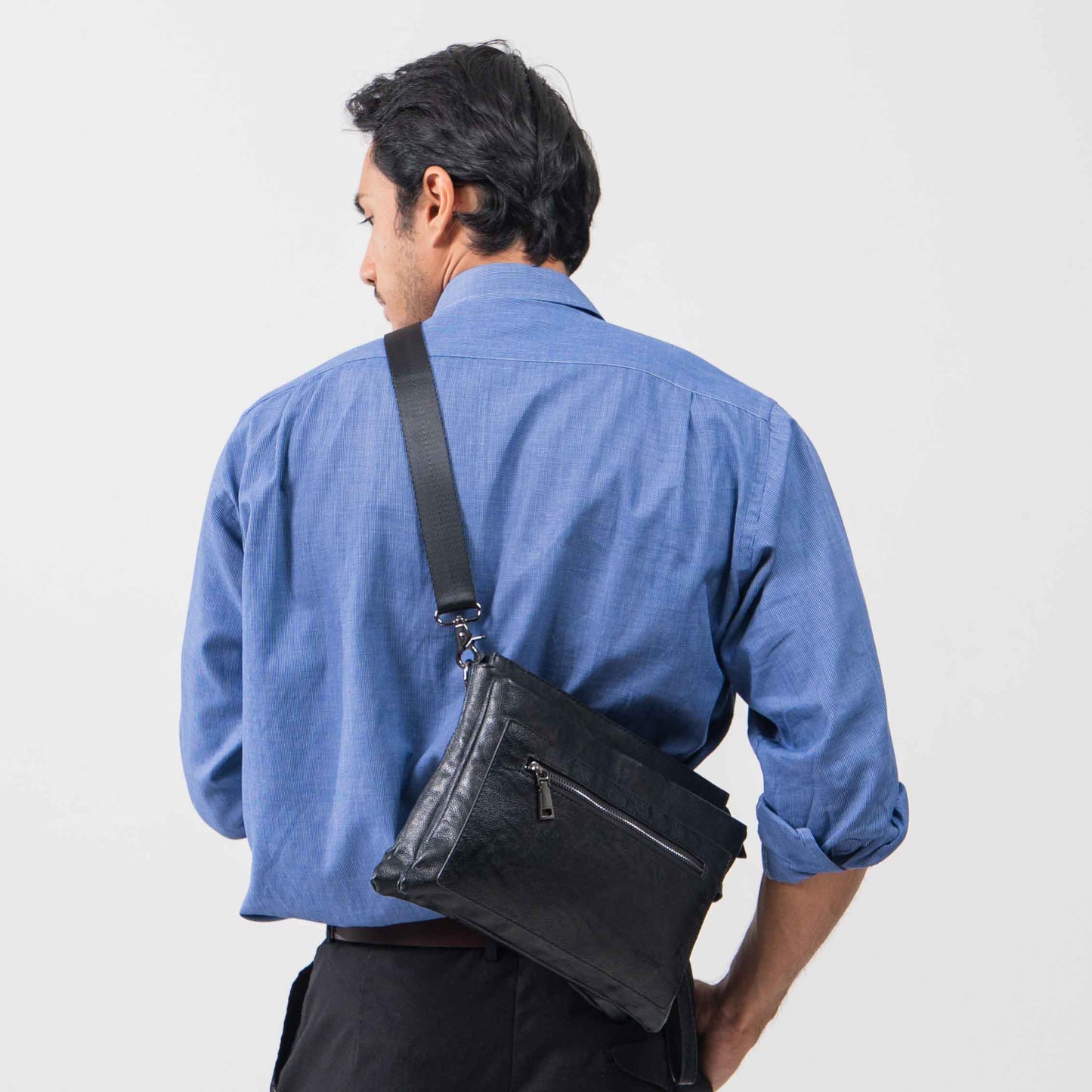 Tas Genggam Pouch Kulit - BYNCK 30660