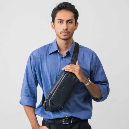 Tas Selempang Kulit - BLWB 3161 BL