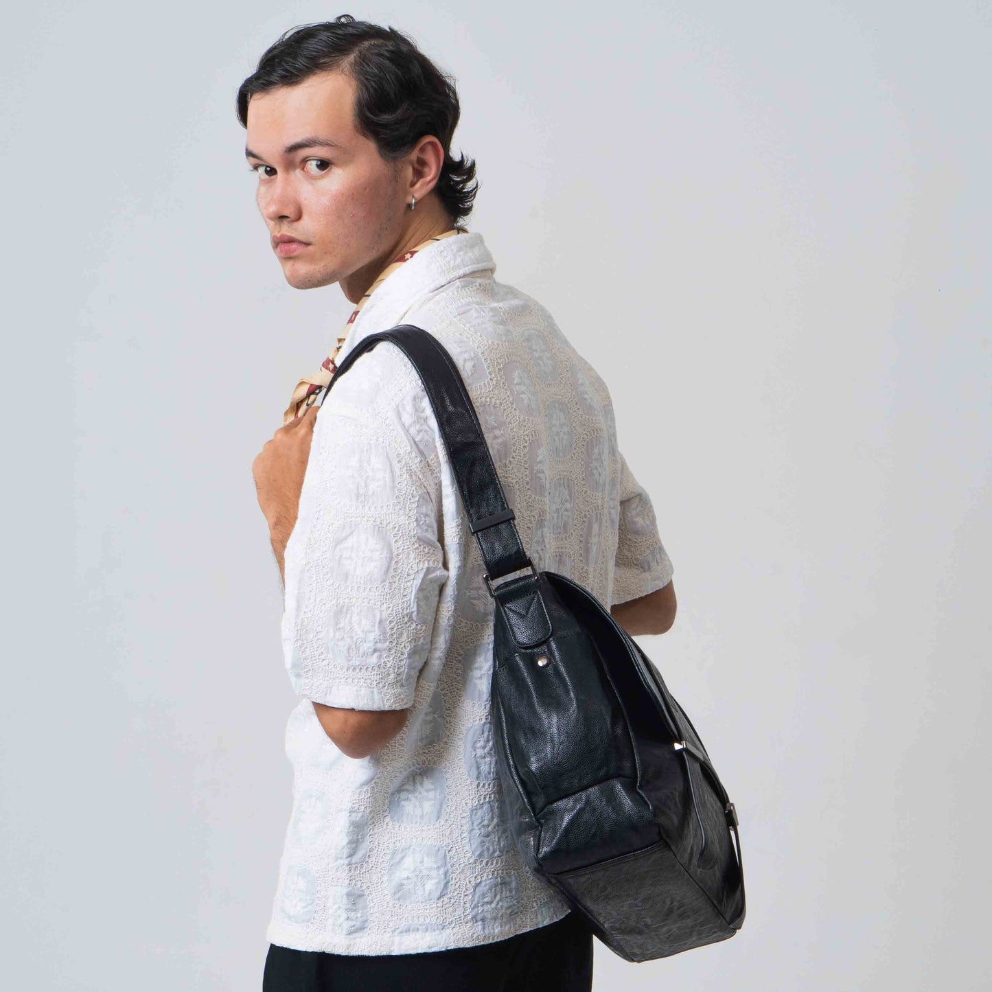 Tas Selempang Kulit - BYNSB 30077