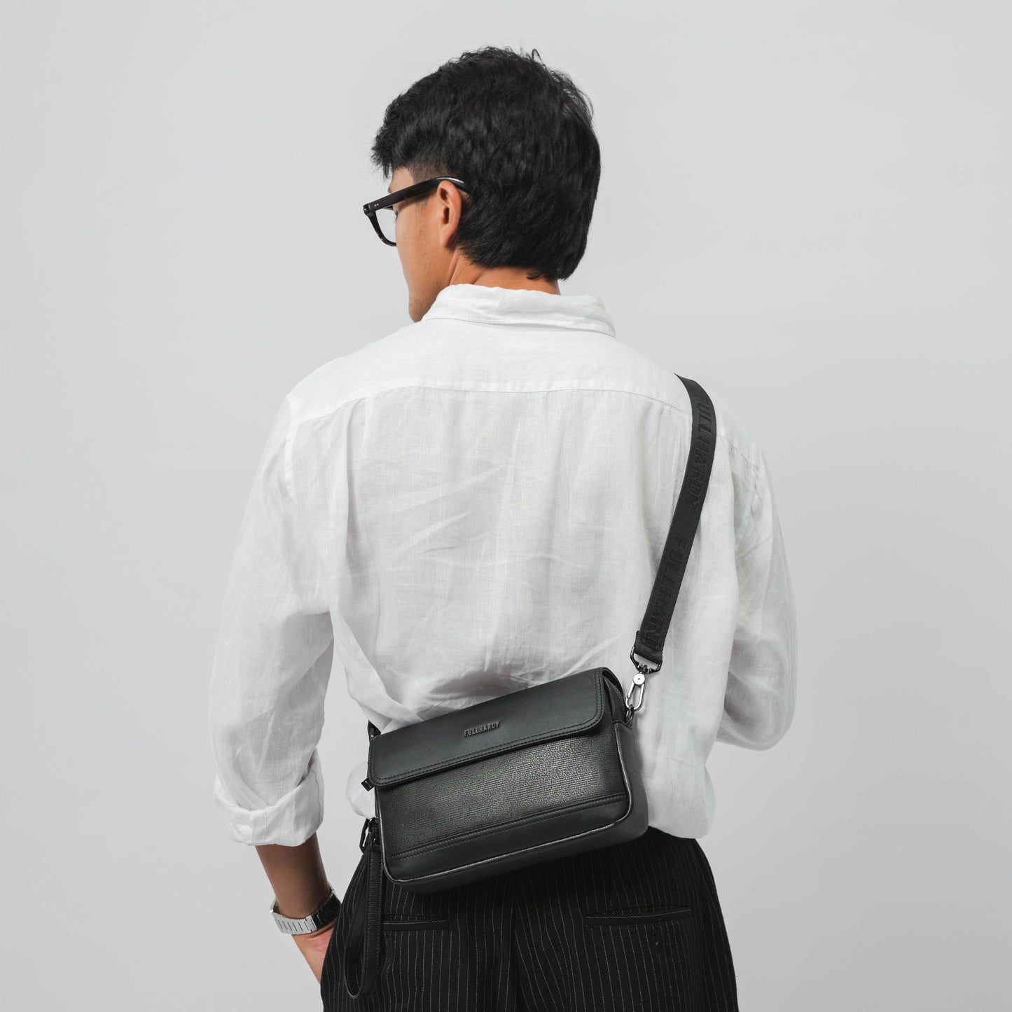 Tas Genggam Pouch Kulit - BYNNCK 2396-2 BL