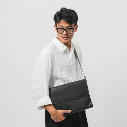 Tas Selempang Kulit - BLSP 7726-3 BL