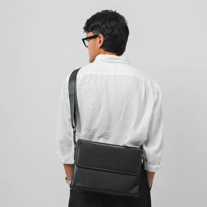 Tas Selempang Kulit - BLSP 7726-3 BL