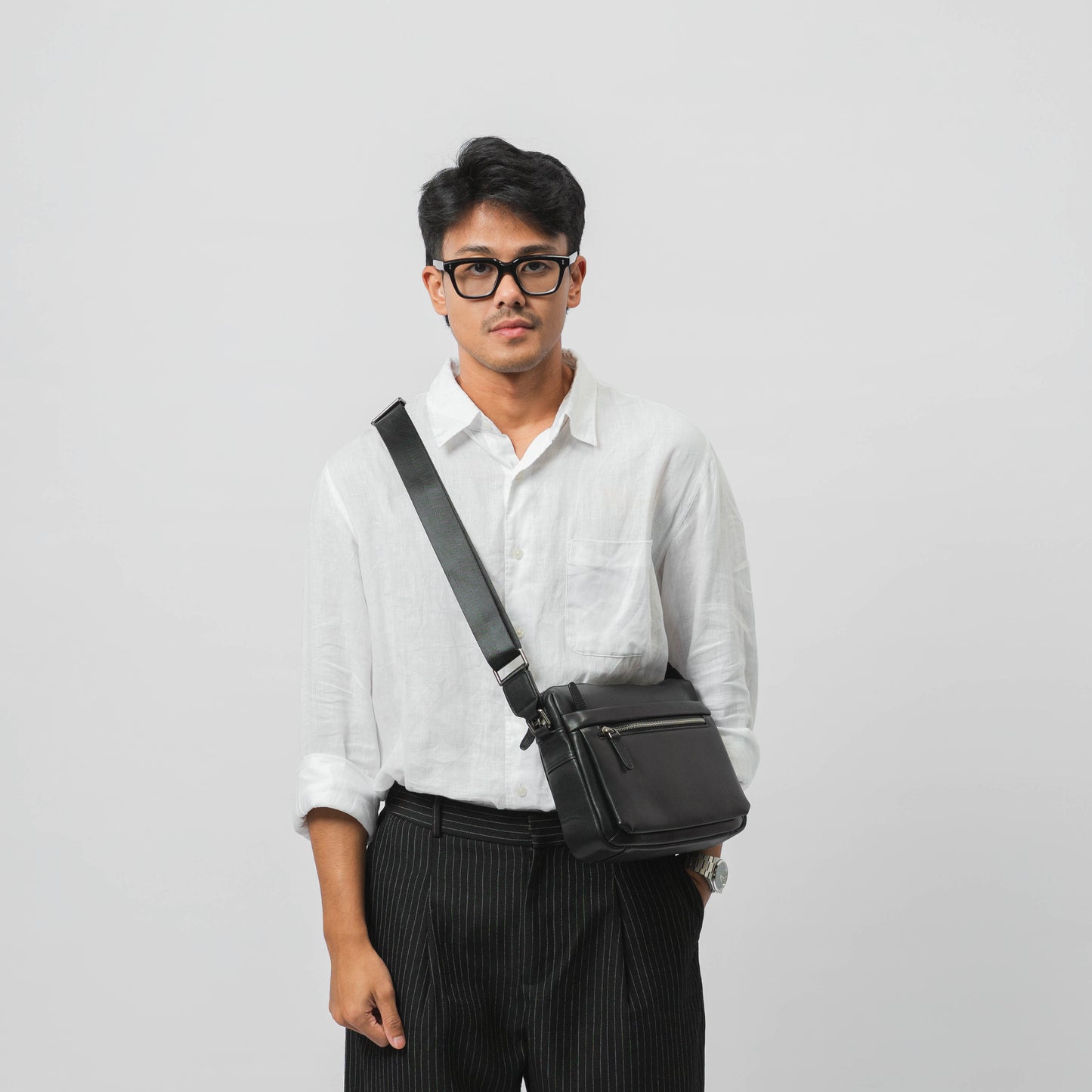 Tas Selempang Kulit - BLSPB 7824-2 BL