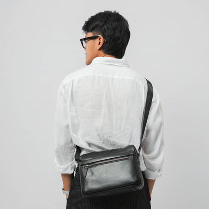 Tas Selempang Kulit - BLSPB 7824-2 BL