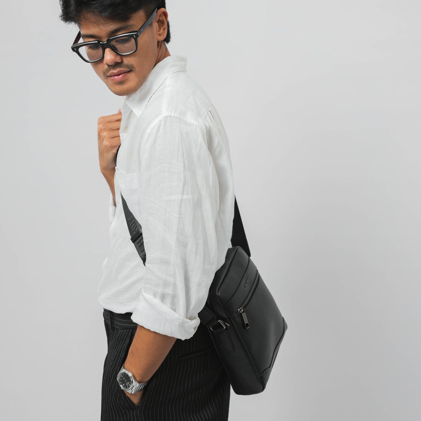 Tas Selempang Kulit - BYNSP 2451-1 BL