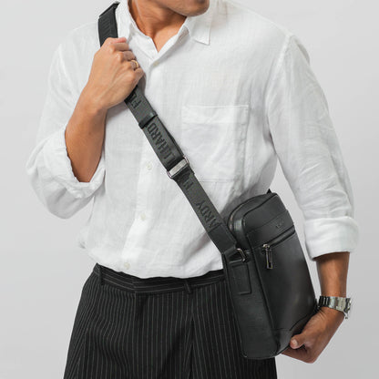 Tas Selempang Kulit - BYNSP 2451-1 BL