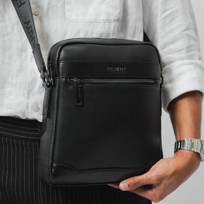 Tas Selempang Kulit - BYNSP 2451-1 BL