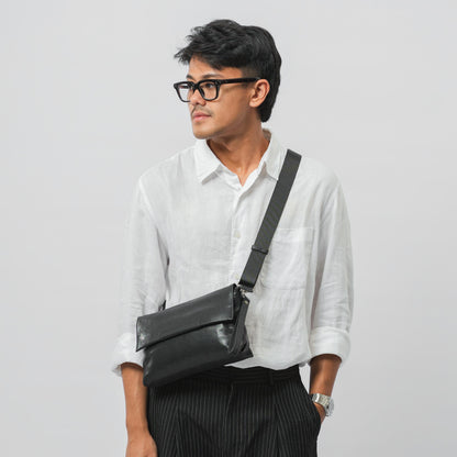 Tas Genggam Pouch Kulit - BLCK 8531 BL