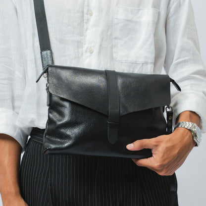 Tas Genggam Pouch Kulit - BLCK 8046 BL
