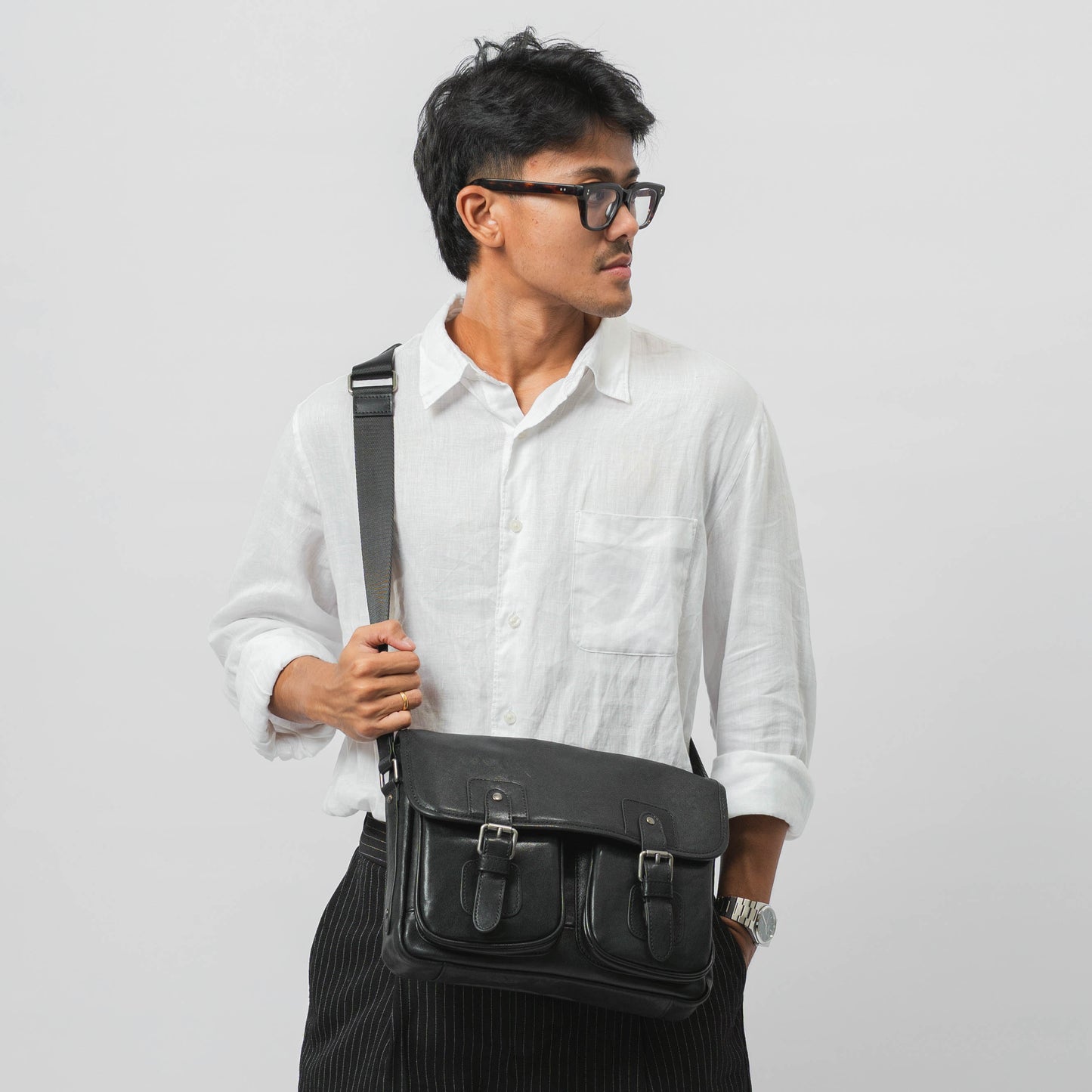 Tas Selempang Kulit - BLSPB 8201 BL