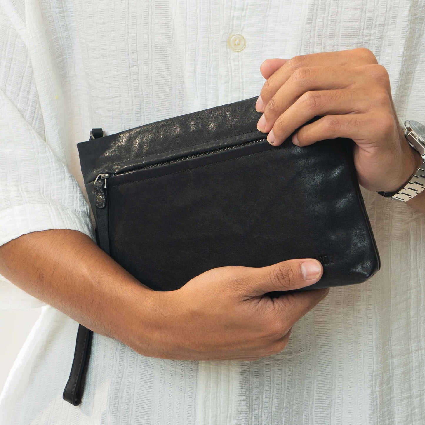 Tas Genggam Pouch Kulit - BLCK 8194