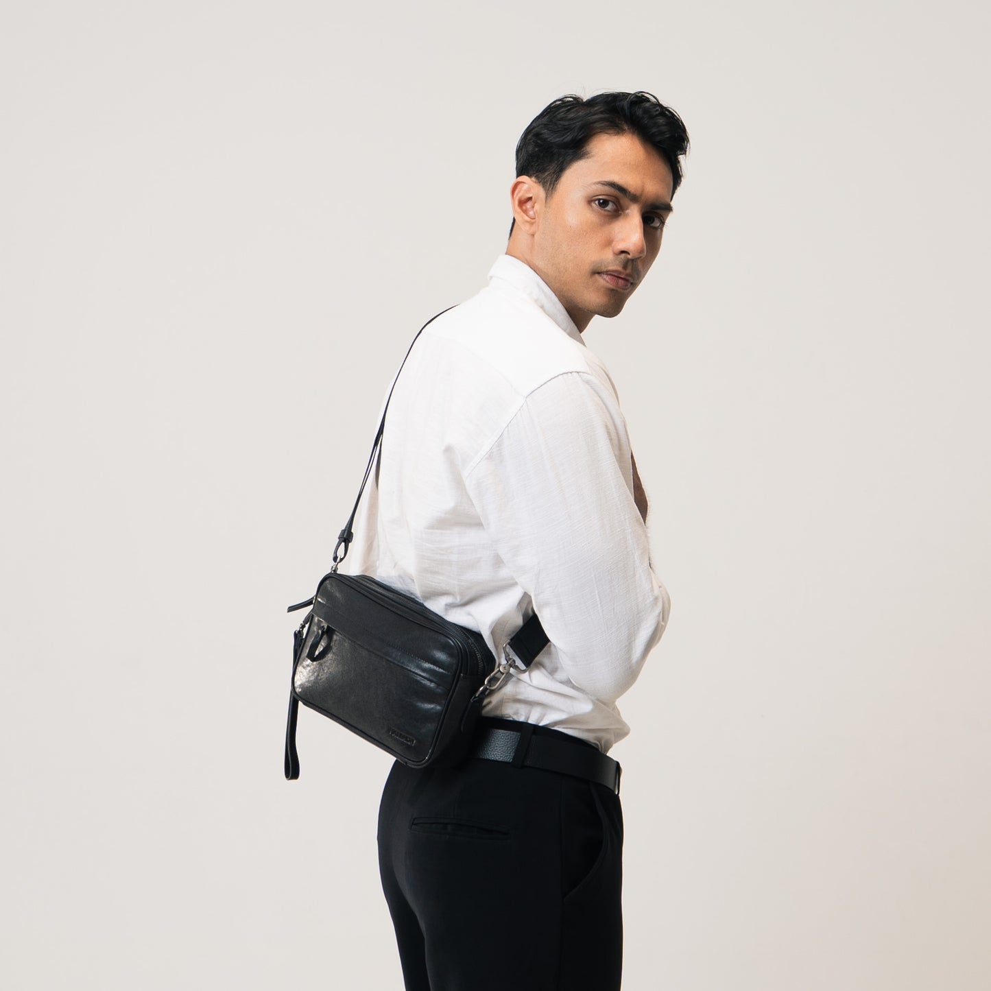 Tas Selempang Kulit - BLSP 8879