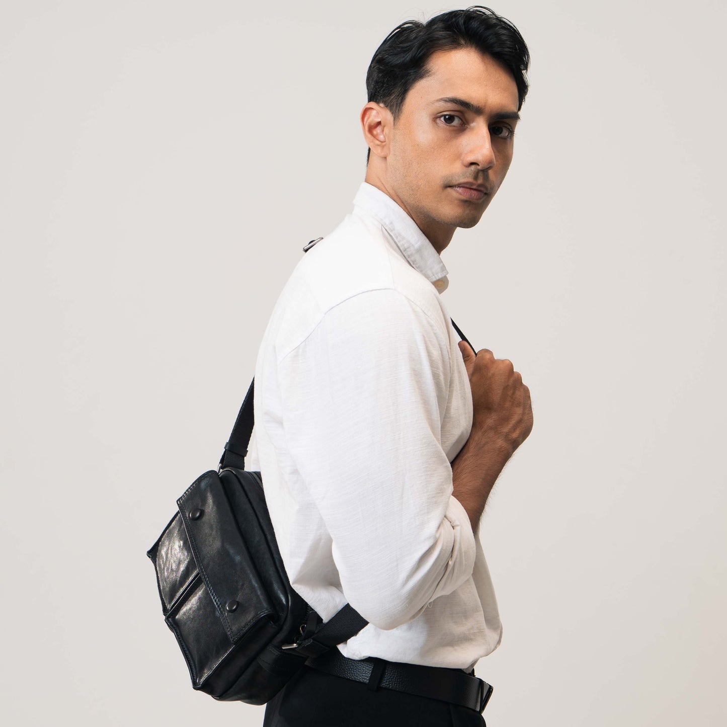 Tas Selempang Kulit - BLSP 210913 BL