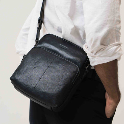 Tas Selempang Kulit - BLSP 26098 BL