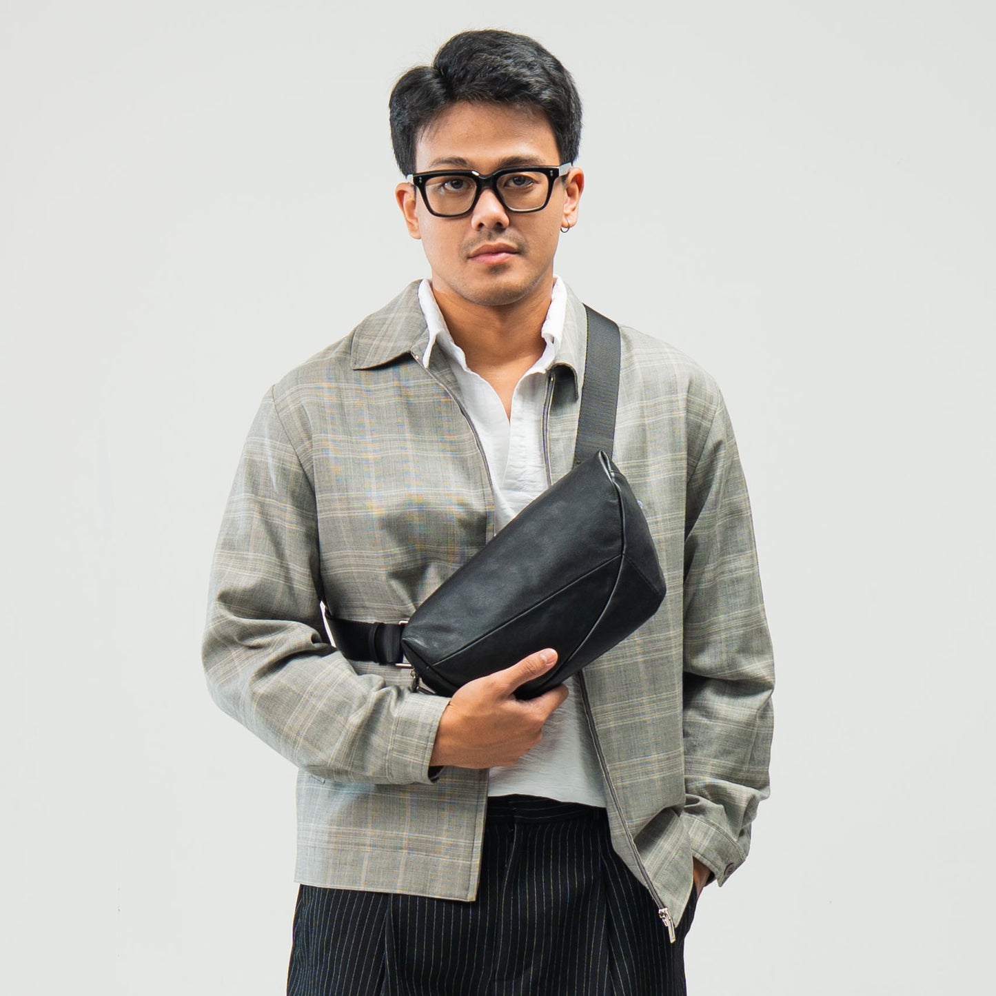 Tas Selempang Kulit - BLSK 6206 BL