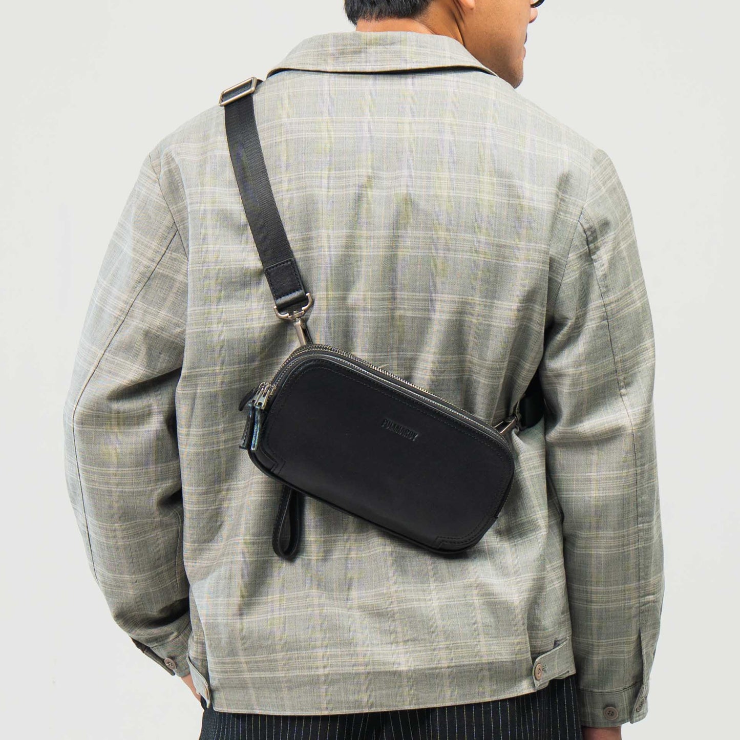 Tas Genggam Pouch Kulit - BLCK 8896 BL
