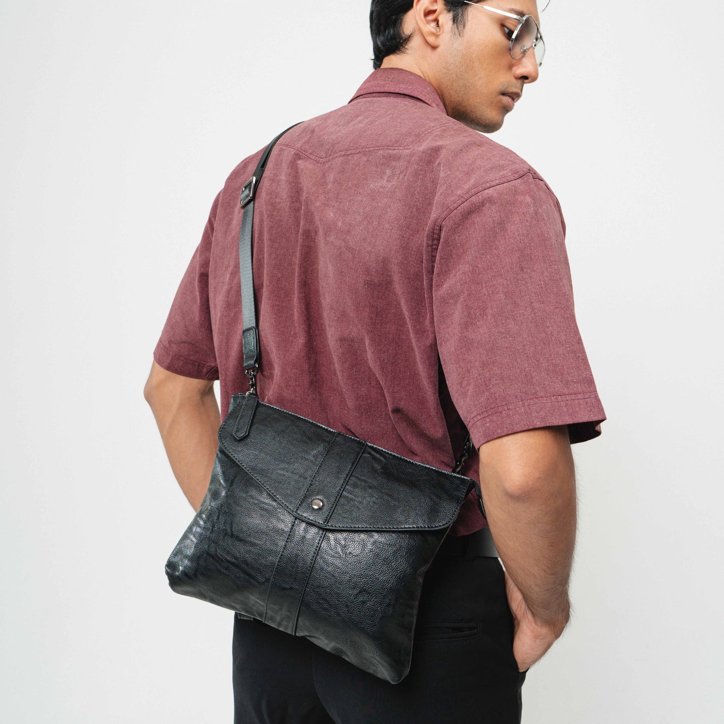 Tas Genggam Pouch Kulit - BYNCK 327