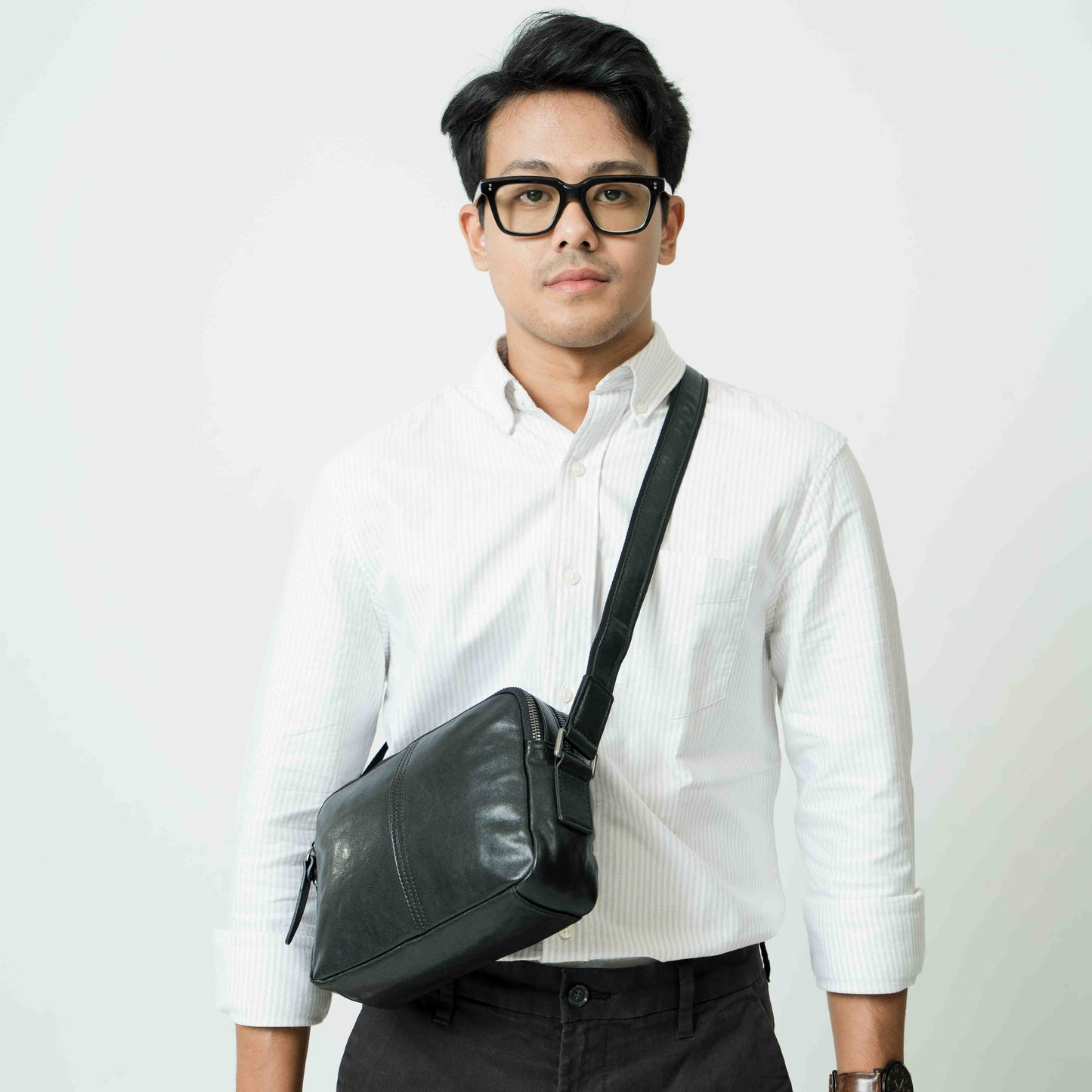 Tas Selempang Kulit - BLSP 8254 BL