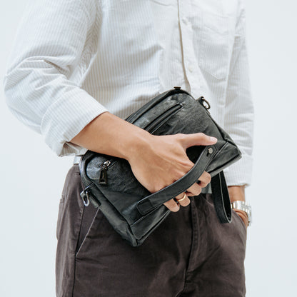 Tas Genggam Pouch Kulit - BYNCK 30685 BL