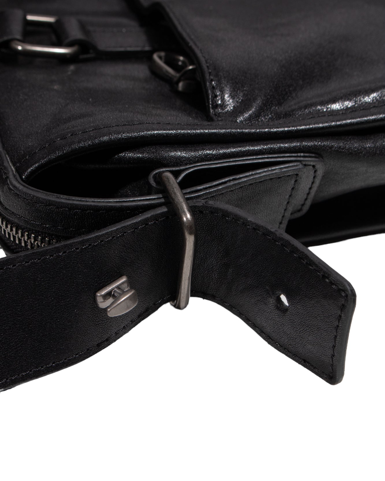 Tas Selempang Kulit BLSB 8874