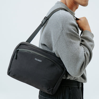 Tas Genggam Pouch Polyester - PLCK 7880