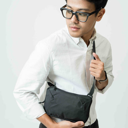 Tas Genggam Pouch Polyester PLCKAAB 862 BL